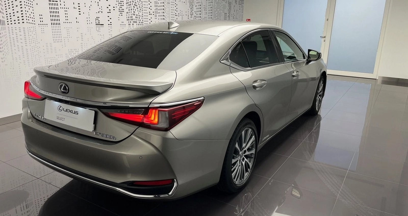 Lexus ES cena 182900 przebieg: 59042, rok produkcji 2021 z Bolesławiec małe 211